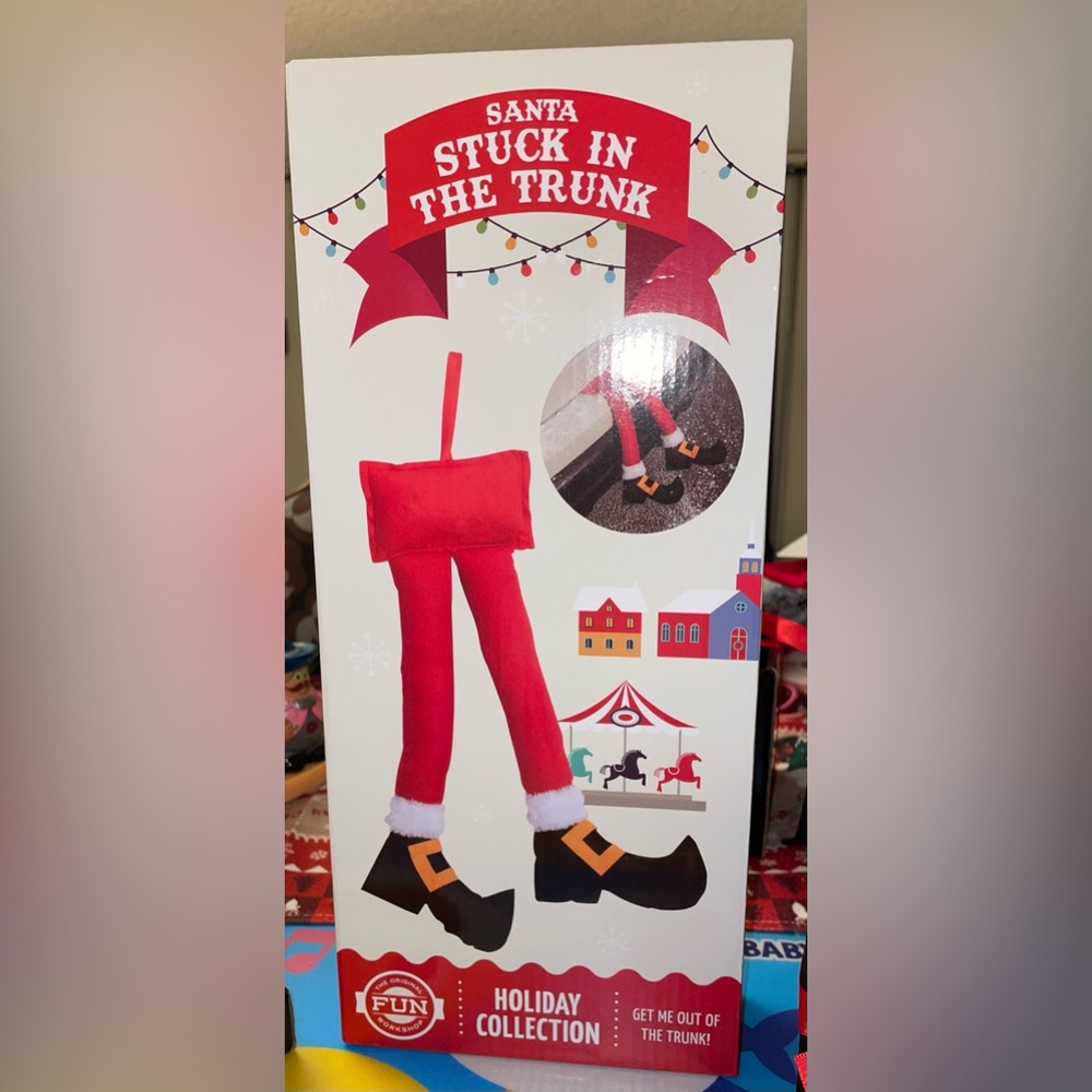 NWT CHRISTMAS CAR DECORATION